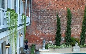 Chateau Hotel